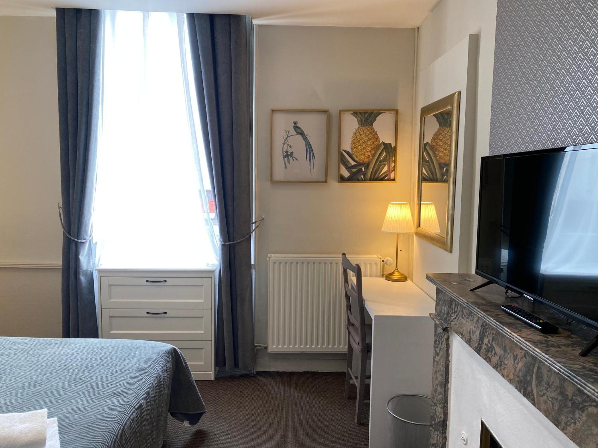 Saint Yves Hotel 2*