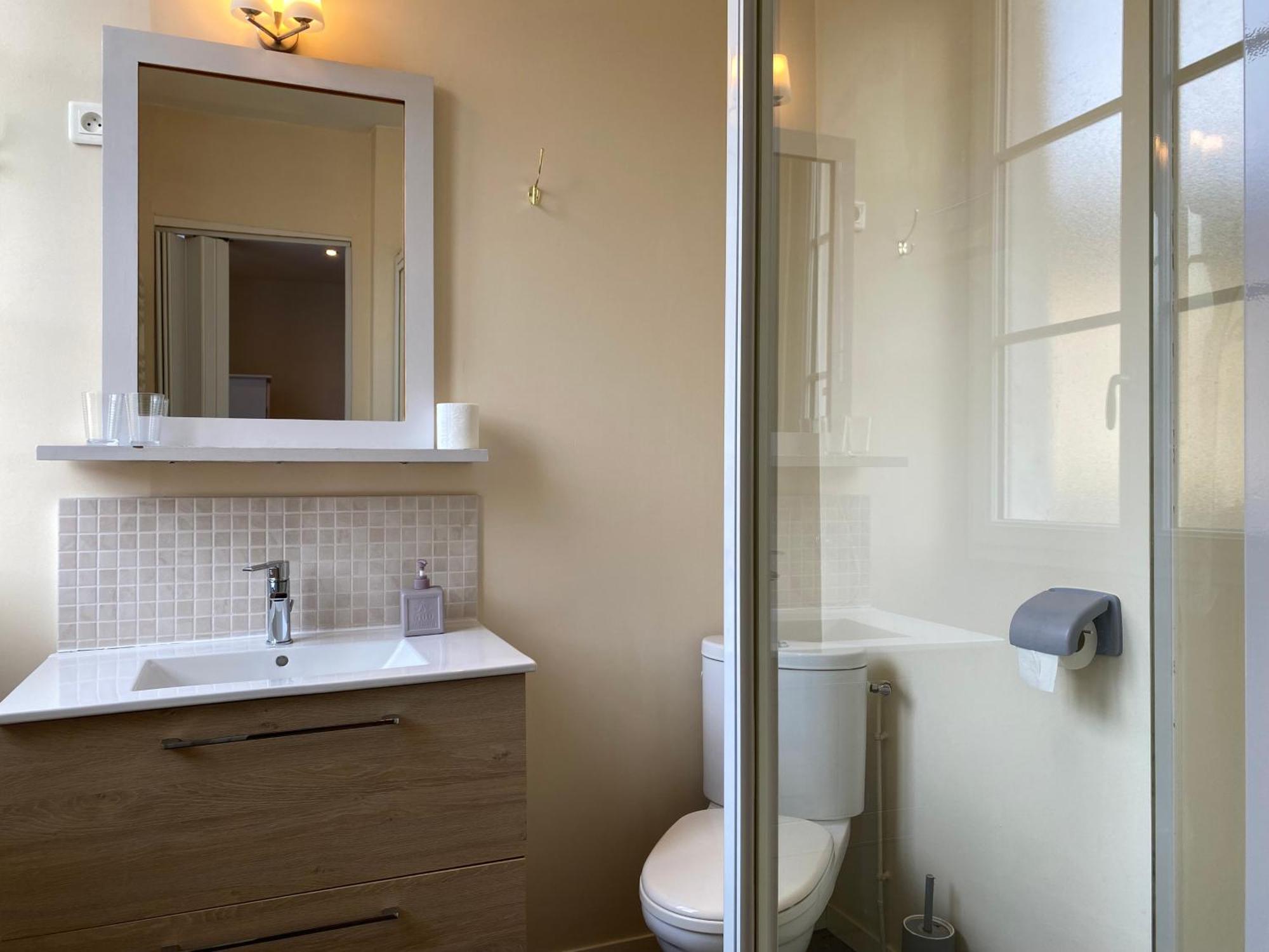 Hotel Saint Yves 2*