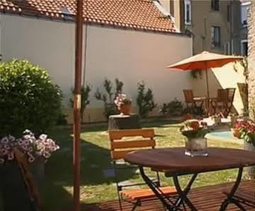 Hotel Saint Yves