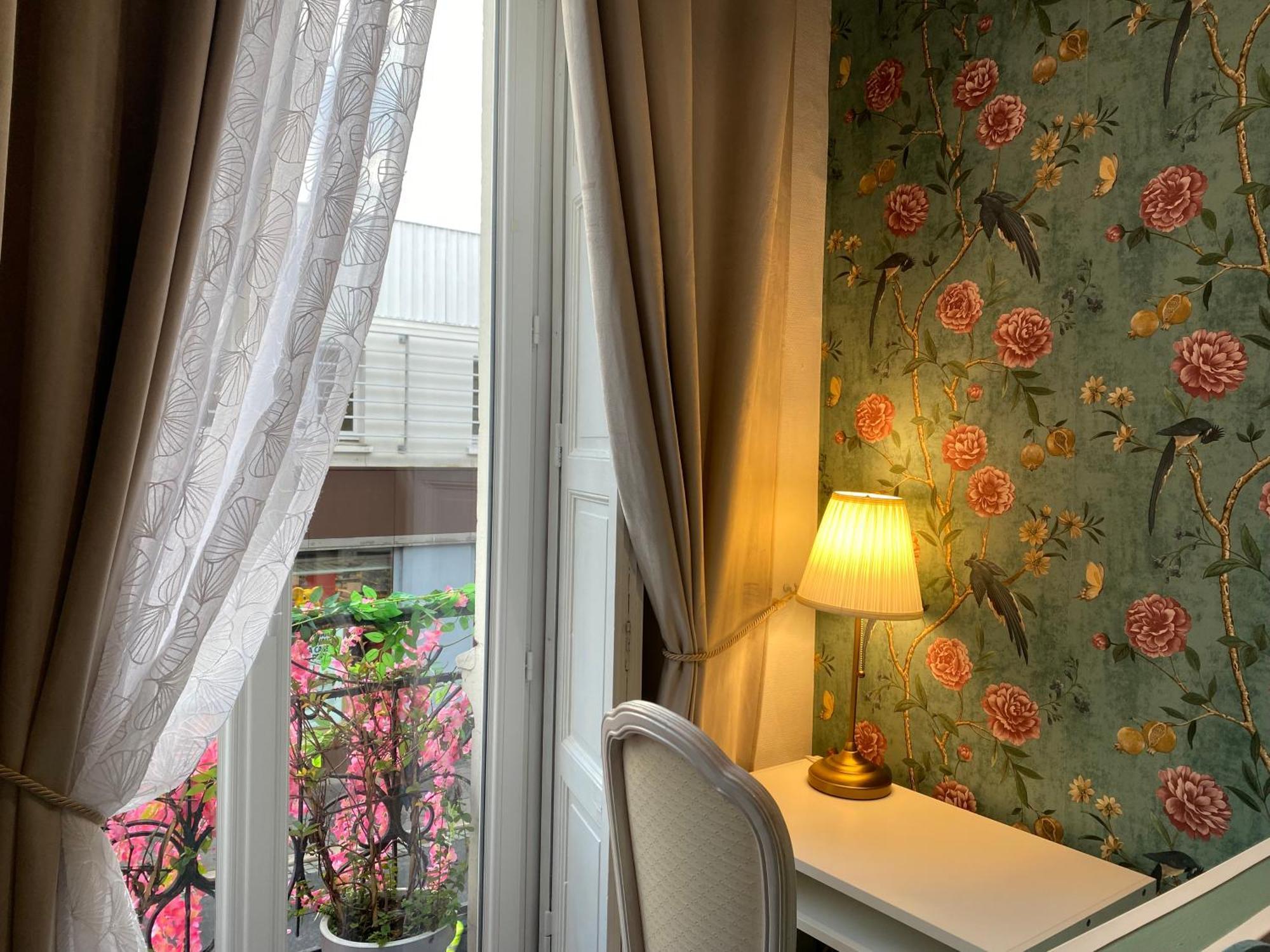 Saint Yves Hotel 2*