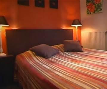 Saint Yves 2*
