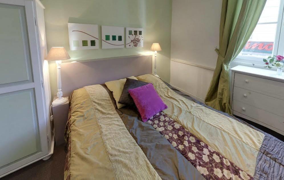 Hotel Saint Yves 2*